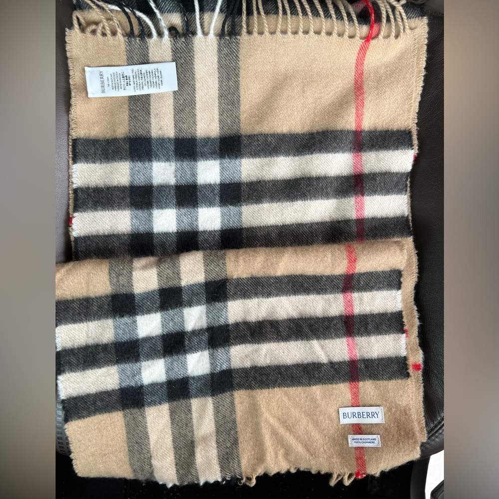AUTHENTIC Burberry Scarf